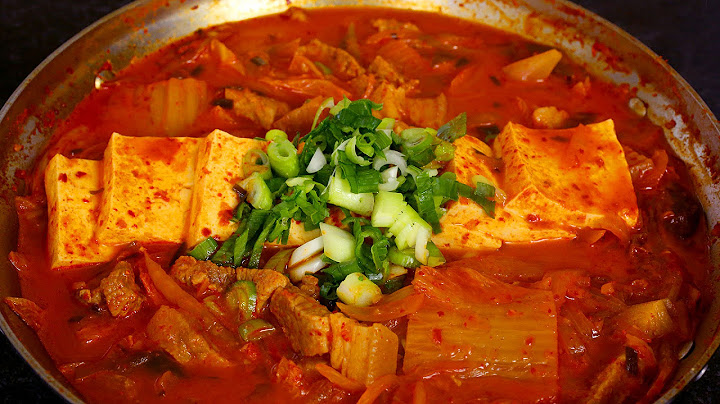 Hot Breath of Korea: Συνταγή Kimchi Jjigae